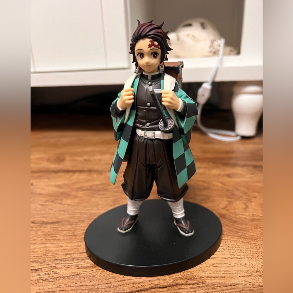 Demon Slayer Tanjiro Kamado figure